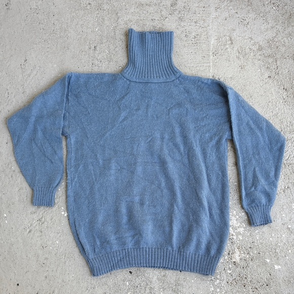 The little alpaca house turtleneck sweater - Picture 1 of 5